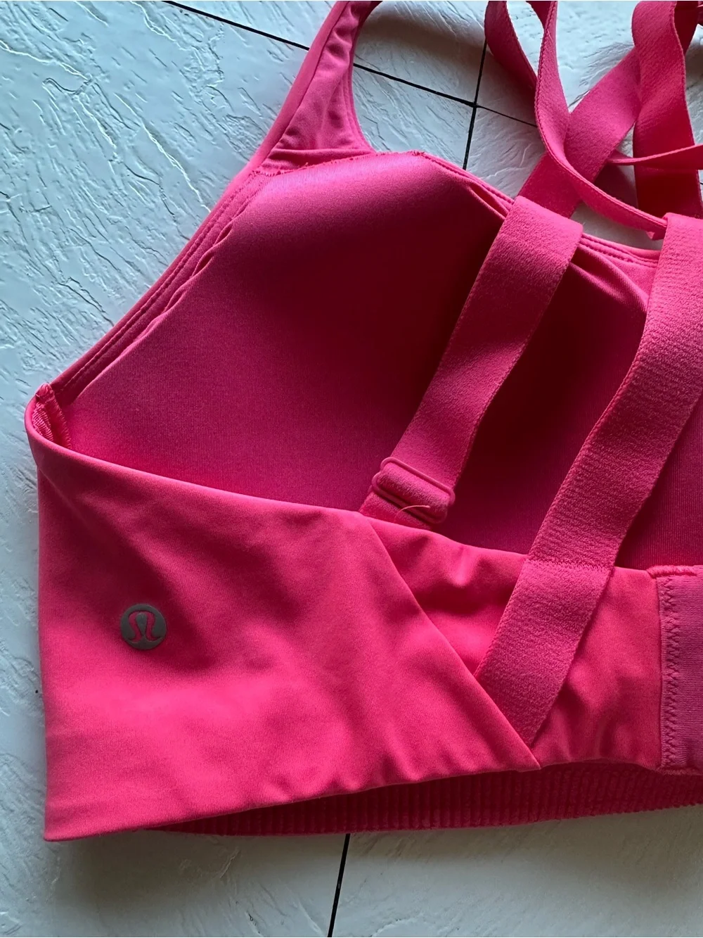 Lululemon Energy Bra *High Support, B-DDD Cups Lip Gloss